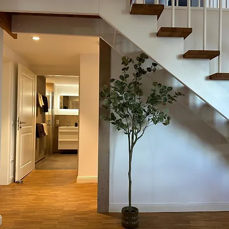 Grosses Fuer Business, Family & Friends アパート