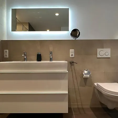 Grosses Fuer Business, Family & Friends アパート アウグスブルク