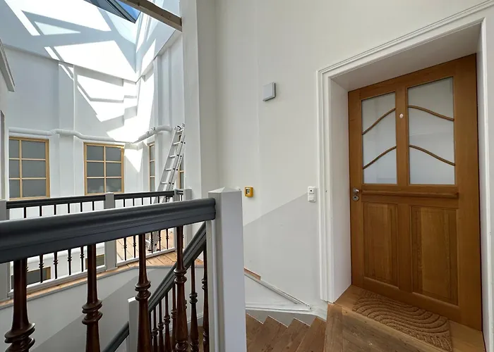 Grosses Fuer Business, Family & Friends